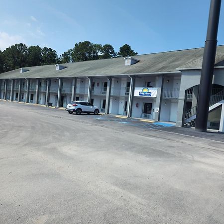 Days Inn By Wyndham Hardeeville Near Hilton Head ภายนอก รูปภาพ