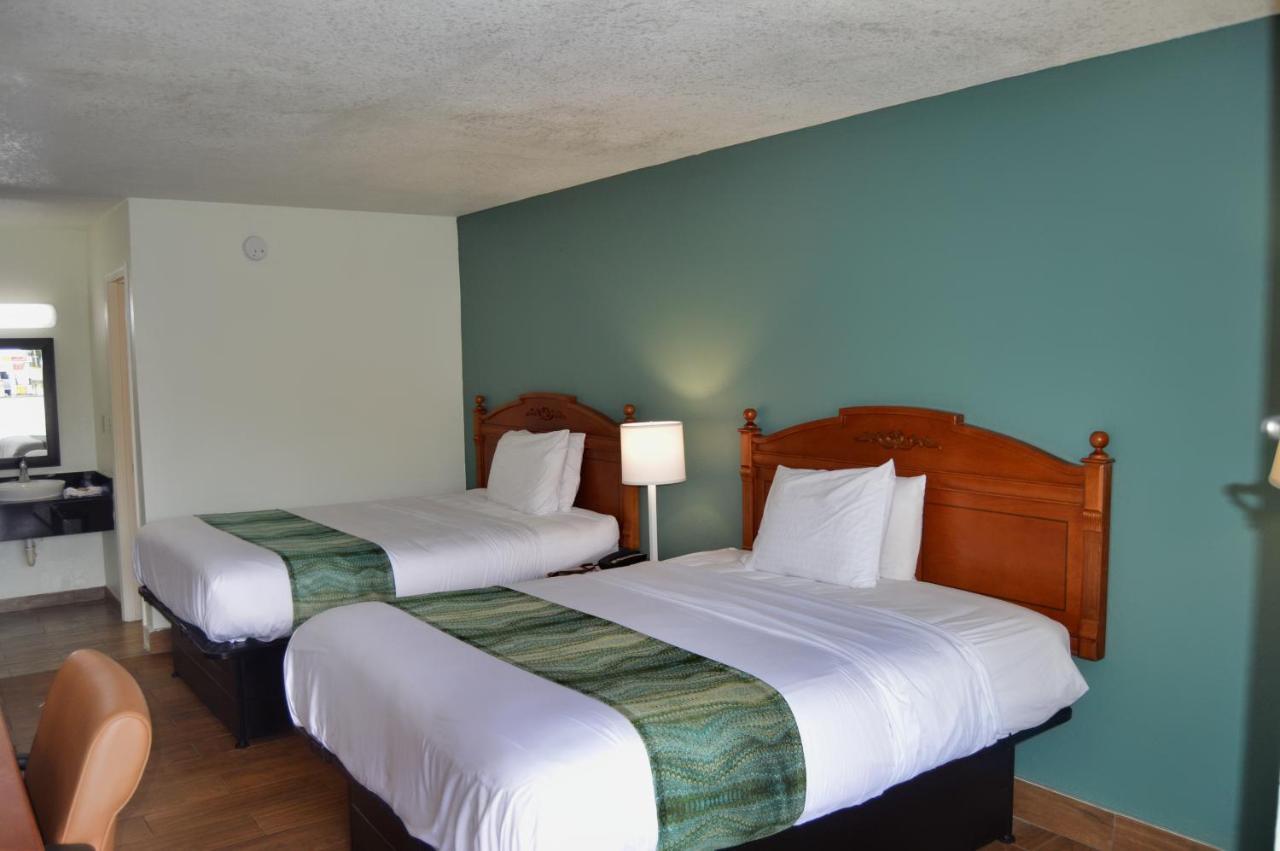 Days Inn By Wyndham Hardeeville Near Hilton Head ภายนอก รูปภาพ