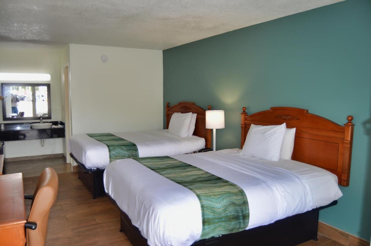 Days Inn By Wyndham Hardeeville Near Hilton Head ภายนอก รูปภาพ