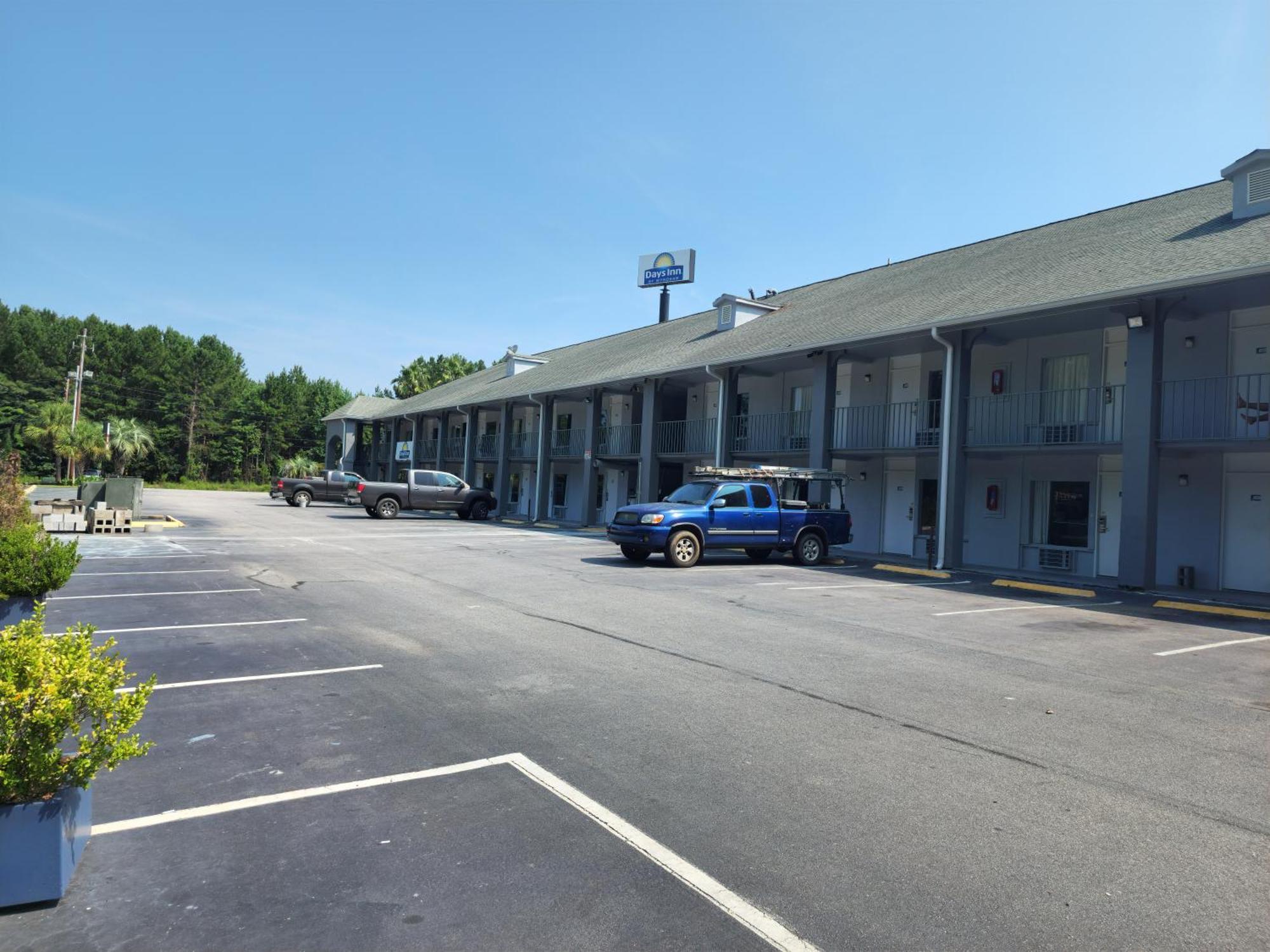 Days Inn By Wyndham Hardeeville Near Hilton Head ภายนอก รูปภาพ