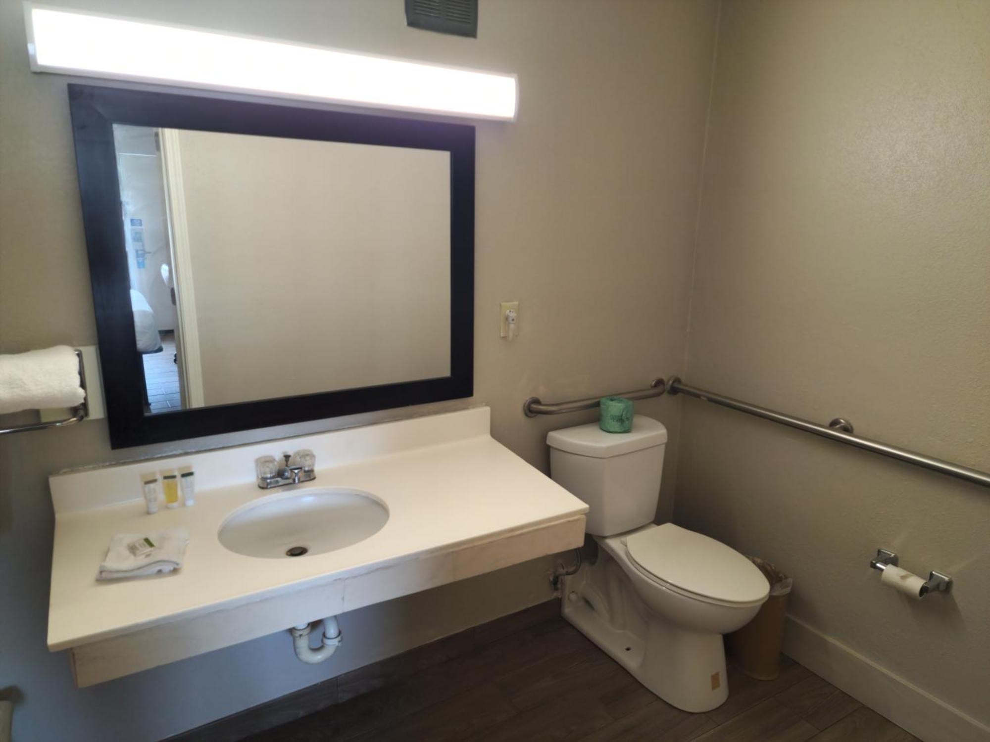 Days Inn By Wyndham Hardeeville Near Hilton Head ภายนอก รูปภาพ