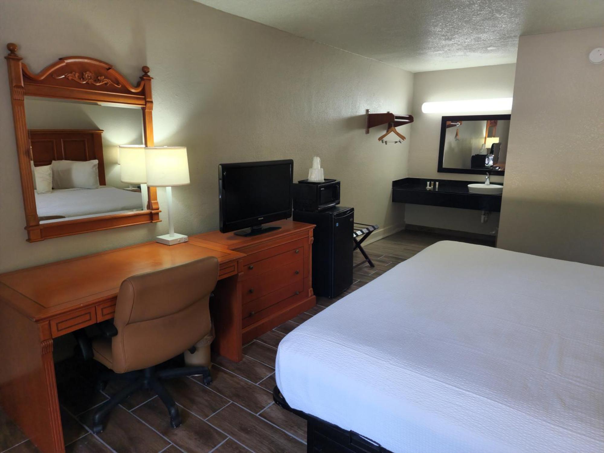 Days Inn By Wyndham Hardeeville Near Hilton Head ภายนอก รูปภาพ